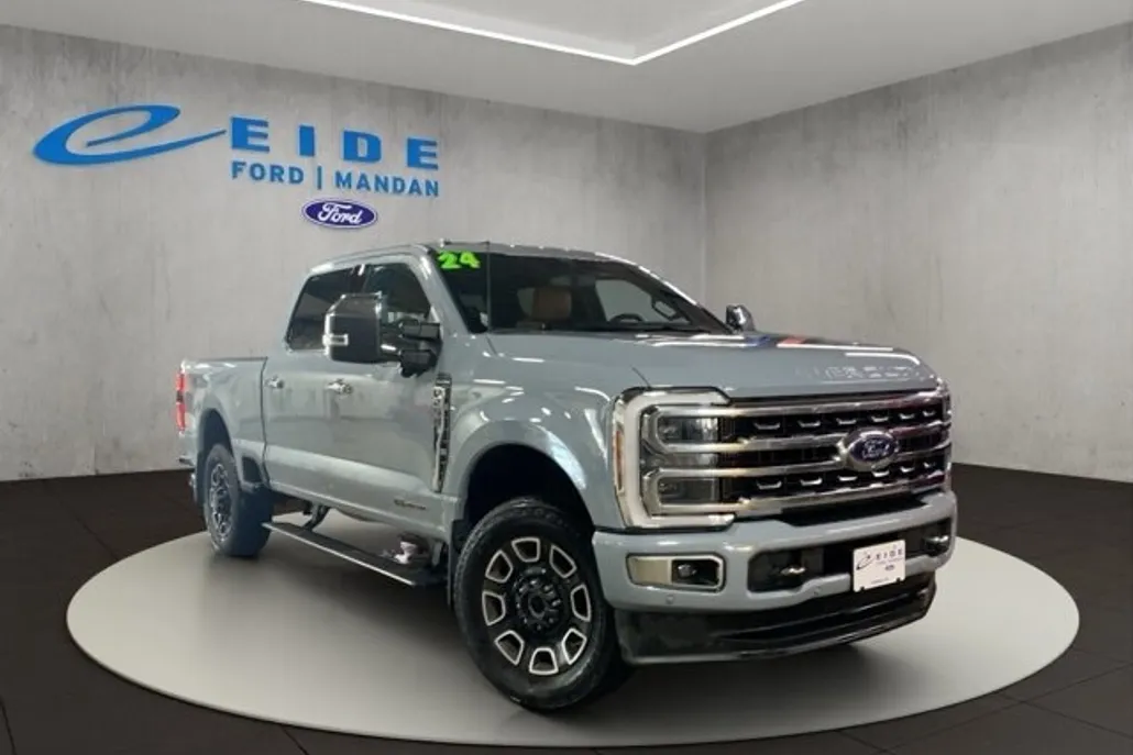 2024 Ford F-250 Platinum photo 1