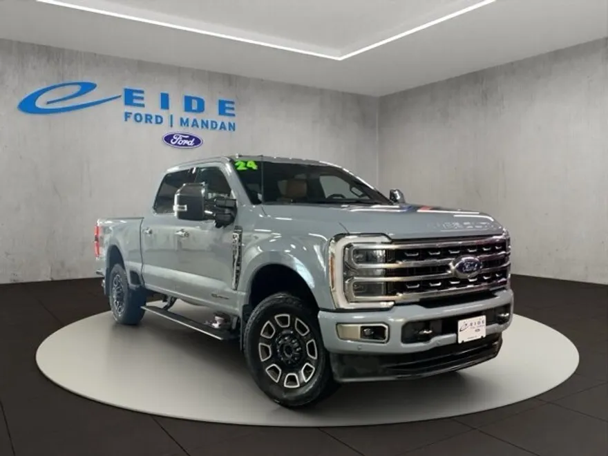 2024 Ford F-250 Platinum photo 1