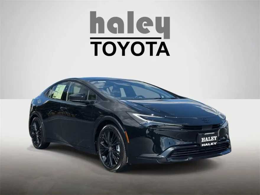 2026 Toyota Prius photo 1