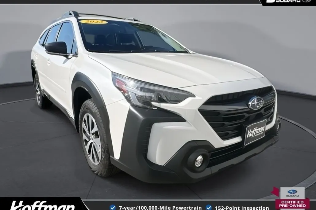 2023 Subaru Outback Base photo 1