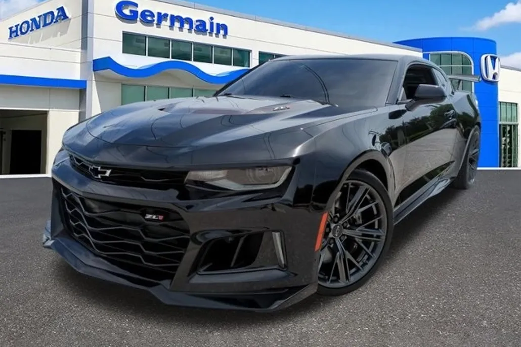 2023 Chevrolet Camaro ZL1 photo 1