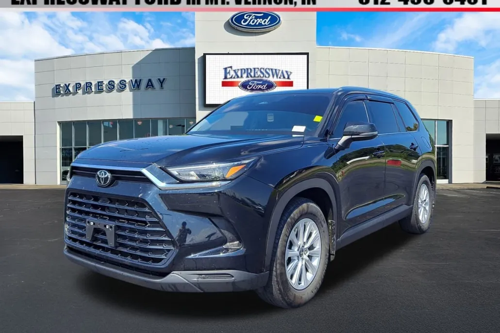 2024 Toyota Grand Highlander Limited photo 1