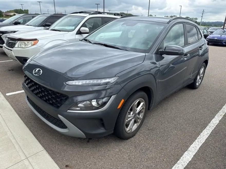 2023 Hyundai Kona SEL photo 1
