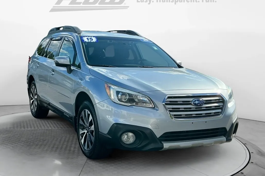 2015 Subaru Outback 2.5i Limited photo 1