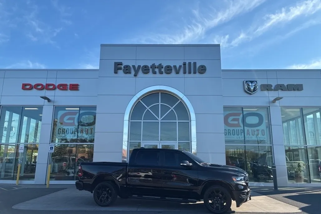 2020 Ram 1500 Laramie photo 1