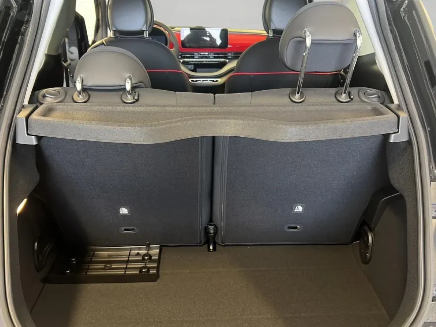2024 Fiat 500e photo 22