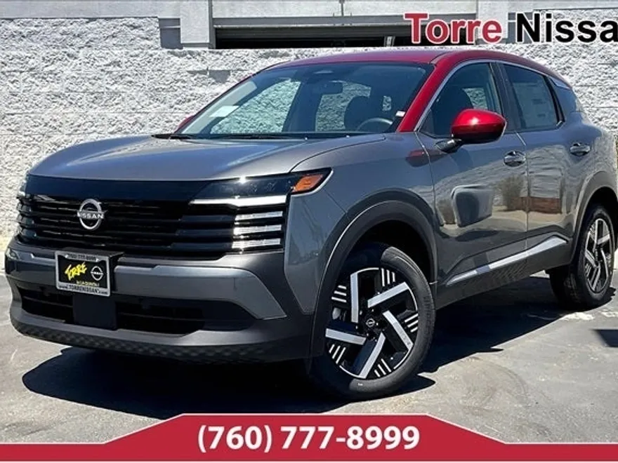 2025 Nissan Kicks SV photo 1