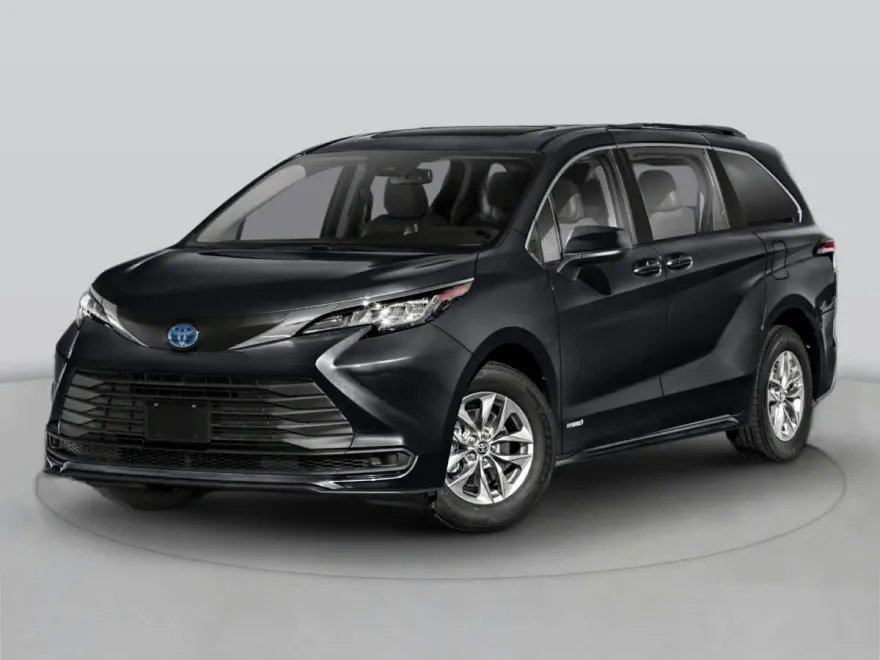 2025 Toyota Sienna XLE photo 1
