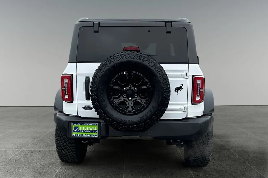 2023 Ford Bronco Wildtrak photo 1