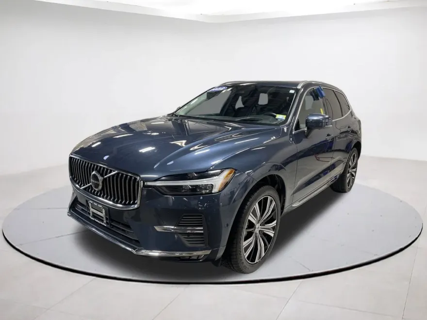2022 Volvo XC60 Inscription photo 1