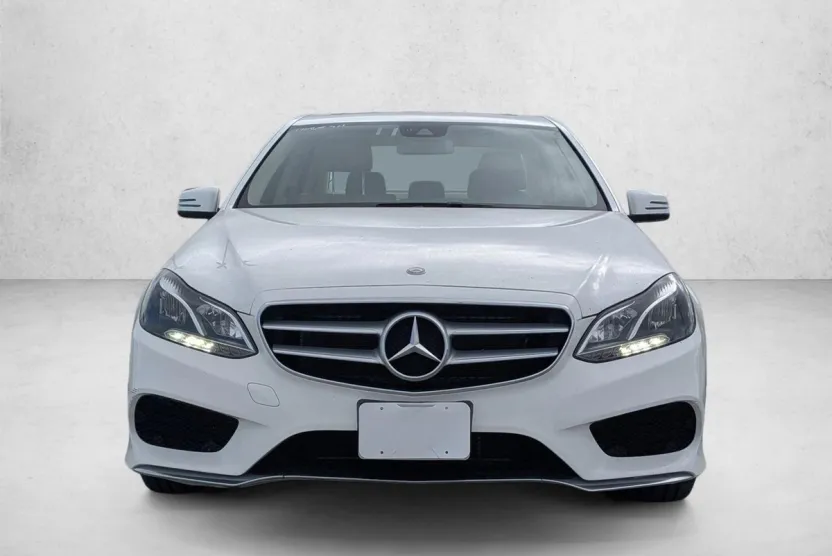 2015 Mercedes Benz E 350 4MATIC photo 1