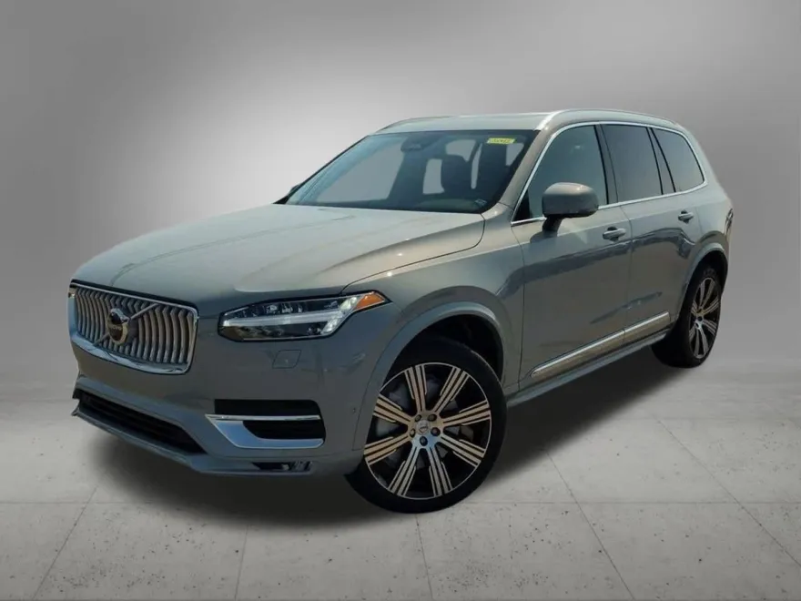 2025 Volvo XC90 Plus AWD photo 1