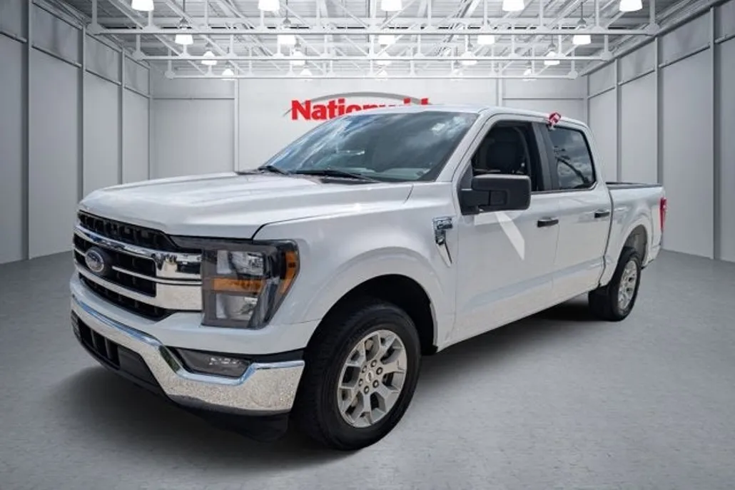 2023 Ford F-150 XLT photo 1