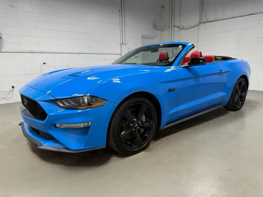 2023 Ford Mustang GT Premium photo 1