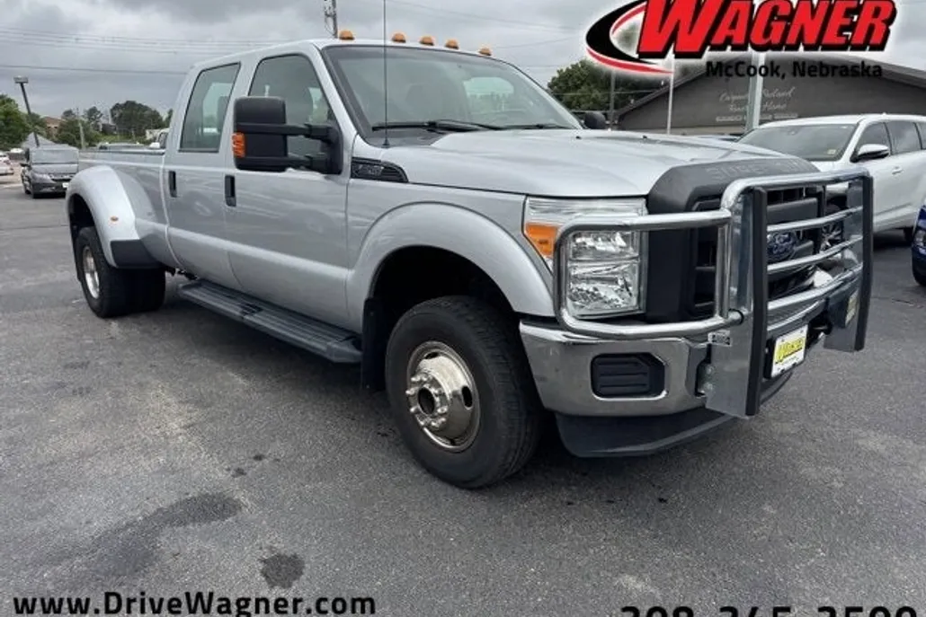 2015 Ford F-350 XL photo 1