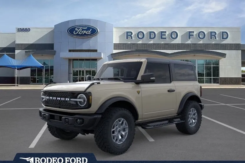 2025 Ford Bronco Badlands photo 1