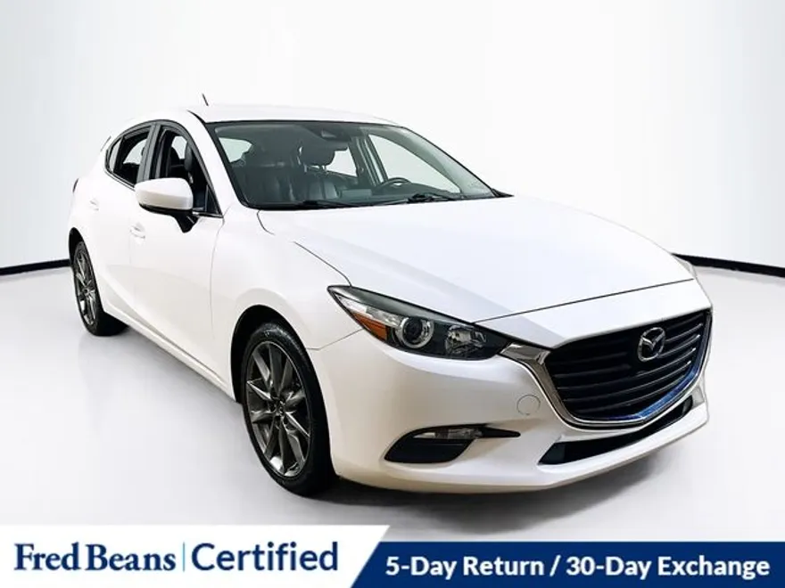 2018 Mazda Mazda3 Touring Hatchback photo 1