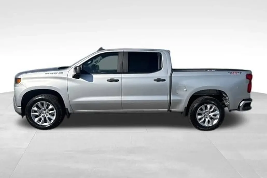 2021 Chevrolet Silverado 1500 Custom photo 1
