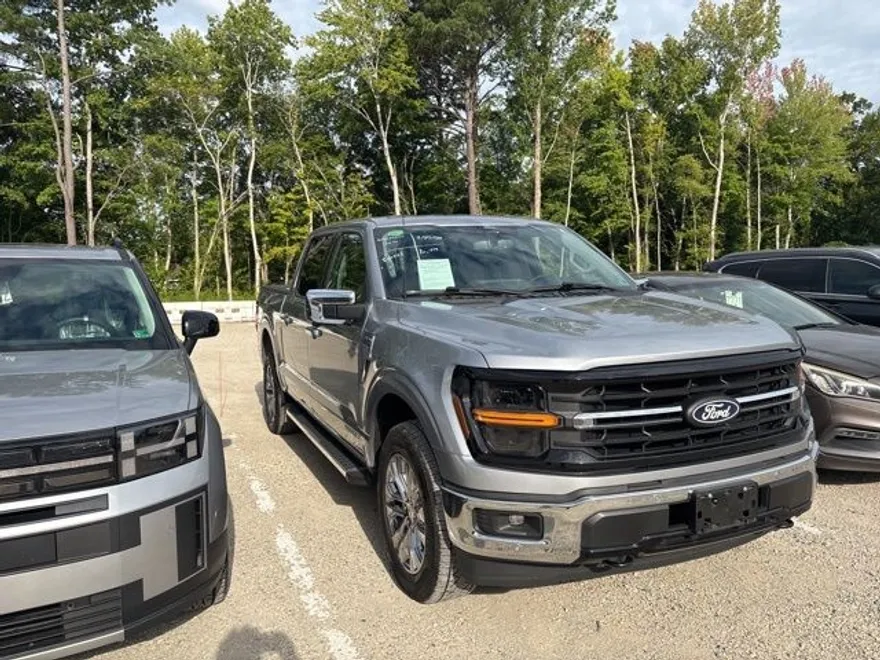 2024 Ford F-150 XLT photo 1