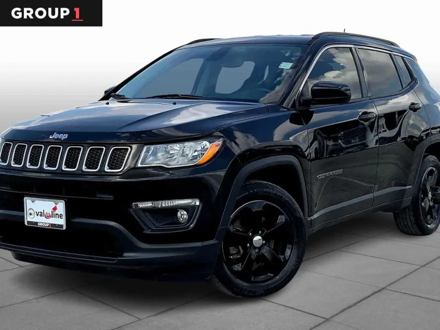 2018 Jeep Compass Latitude photo 1