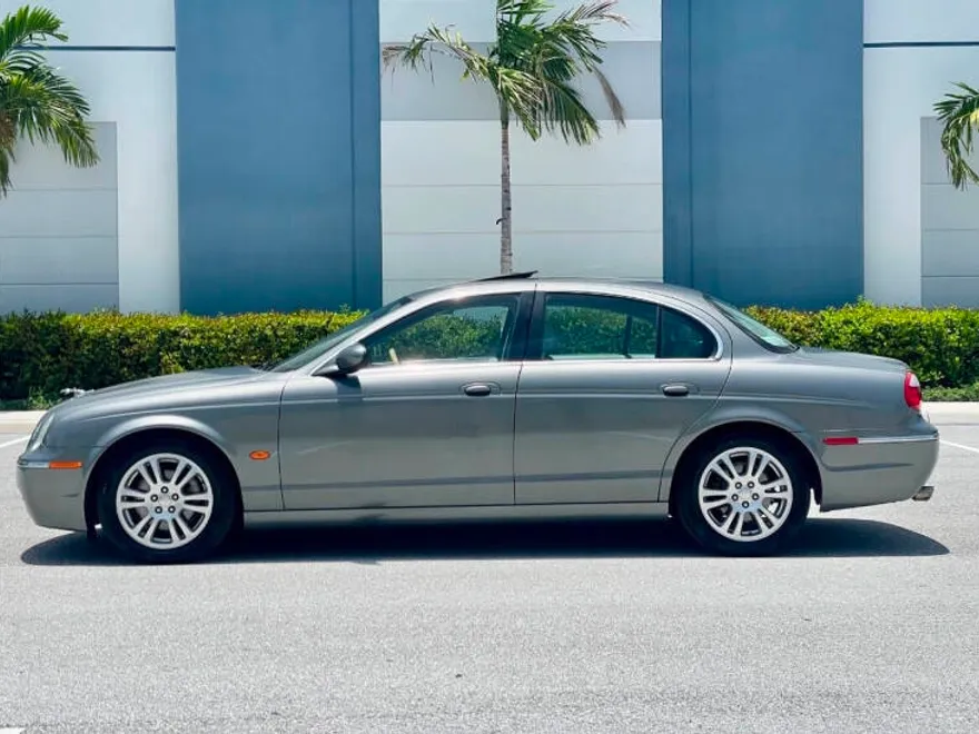 2005 Jaguar S-Type 3.0 photo 1