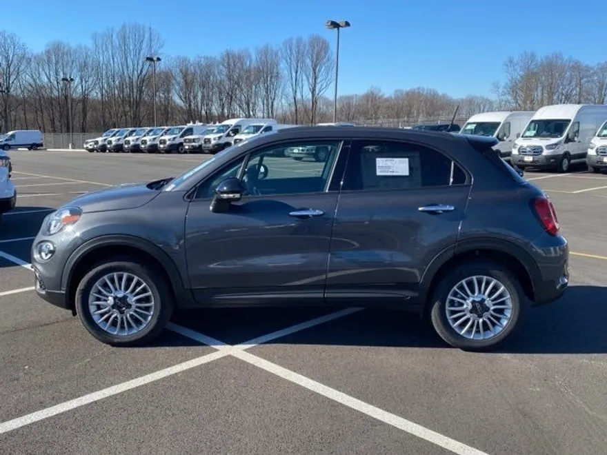2023 Fiat 500X Pop photo 1