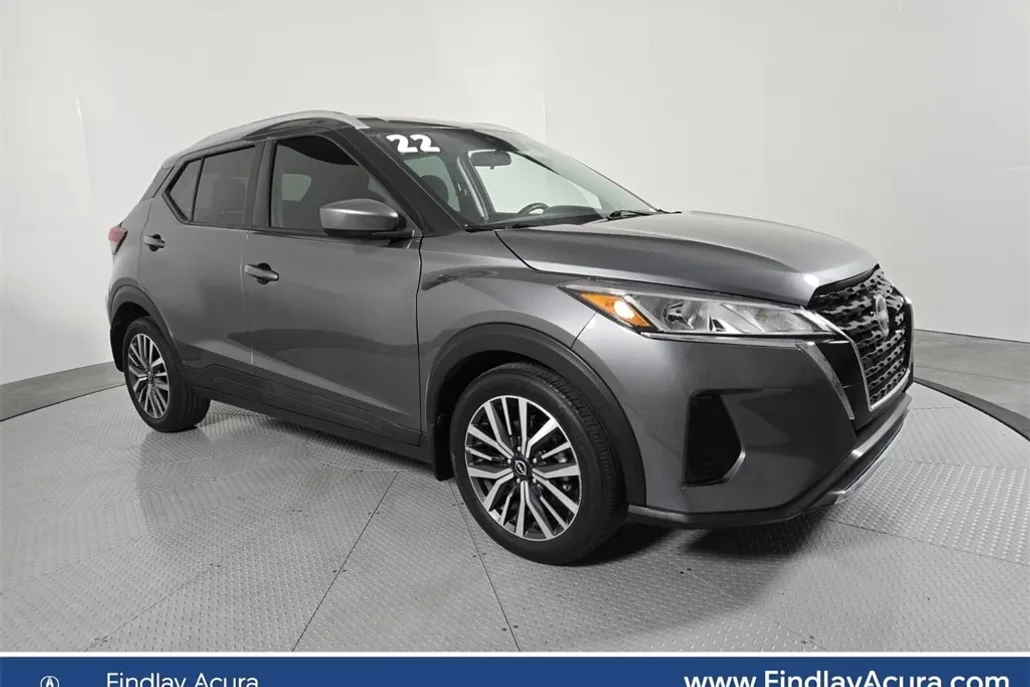 2022 Nissan Kicks SV photo 1