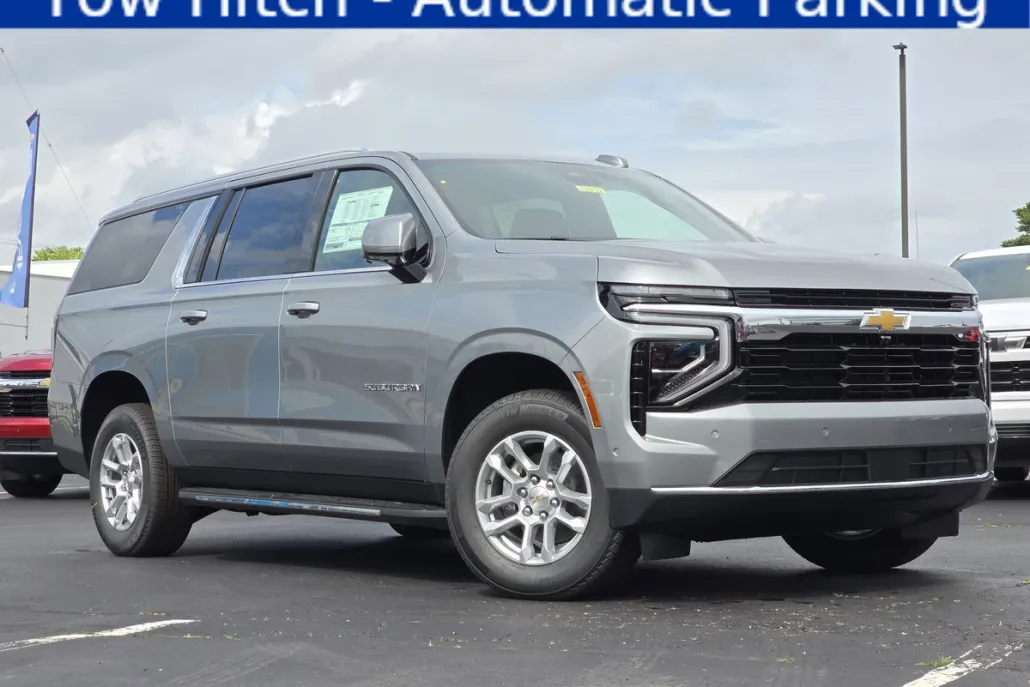 2025 Chevrolet Suburban LS photo 1