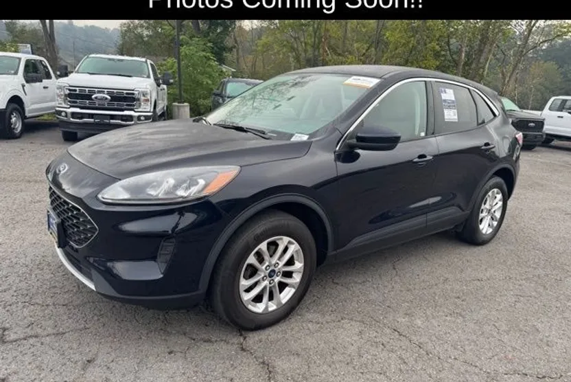 2021 Ford Escape SE photo 1