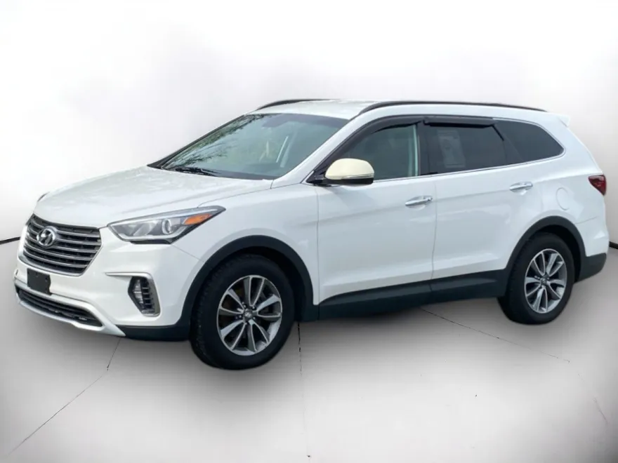 2018 Hyundai Santa Fe SE photo 1