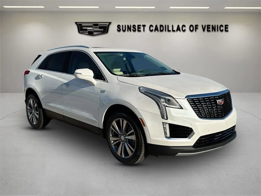 2025 Cadillac XT5 Premium Luxury photo 1
