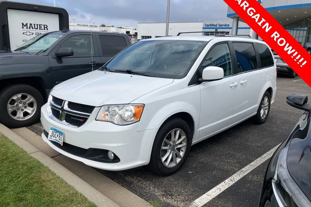 2019 Dodge Grand Caravan SXT photo 1
