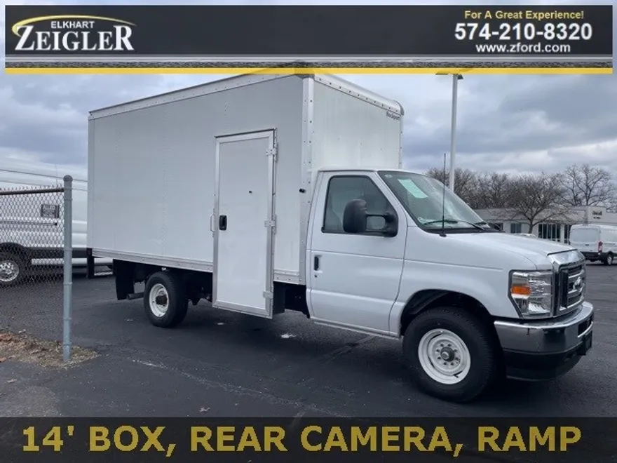 2025 Ford E-350 Base photo 1