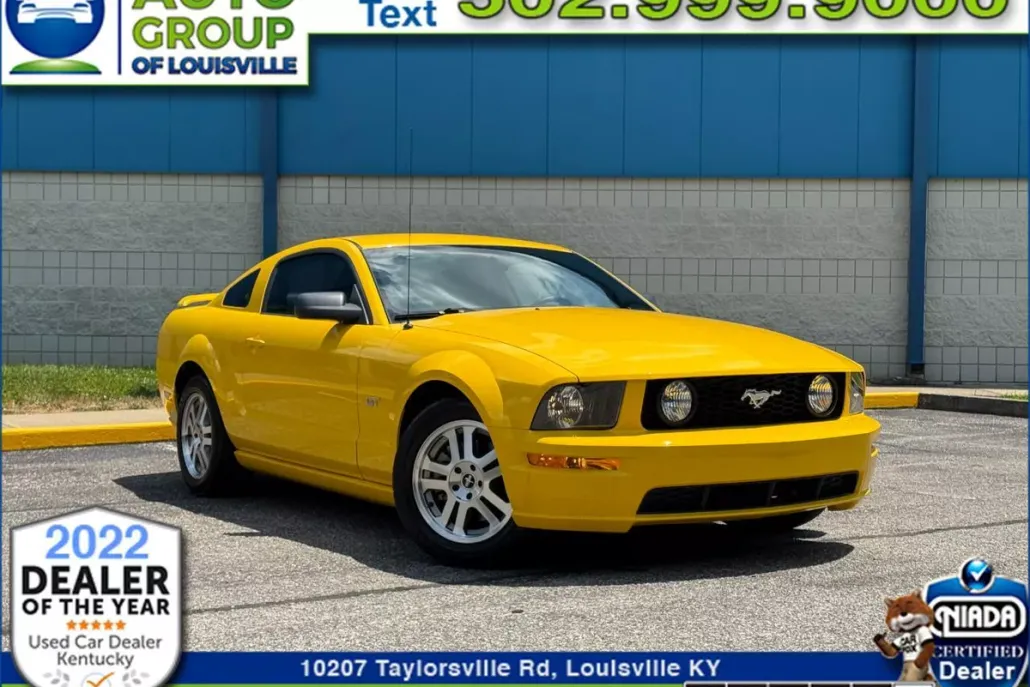 2006 Ford Mustang GT Deluxe photo 1