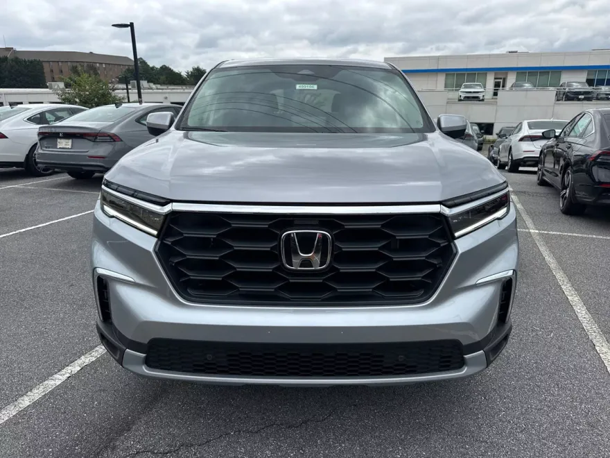 2025 Honda Pilot EX-L photo 1