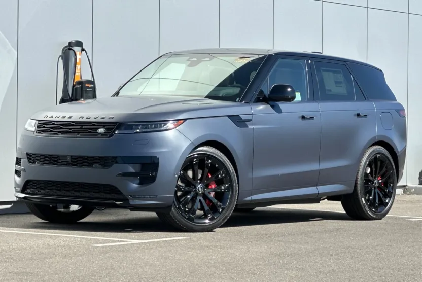 2025 Land Rover Range Rover Sport SE photo 1