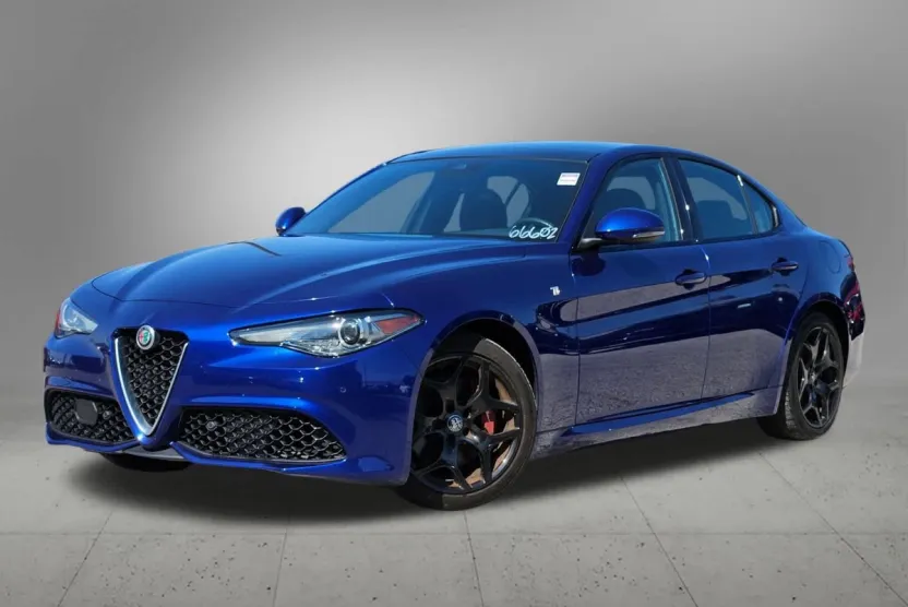 2022 Alfa Romeo Giulia Ti photo 1