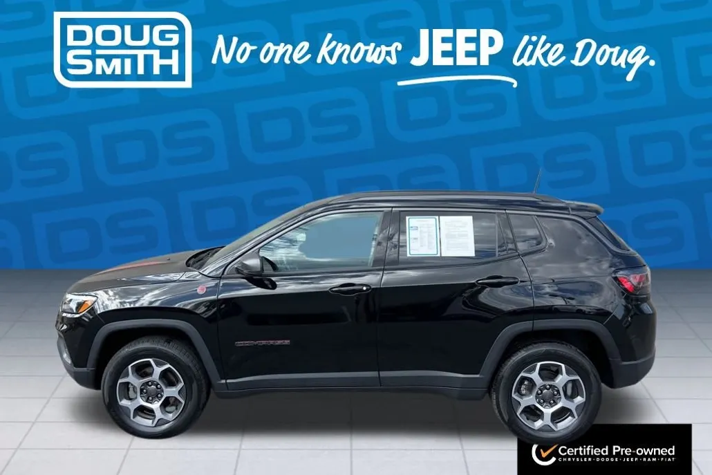 2022 Jeep Compass Trailhawk photo 1