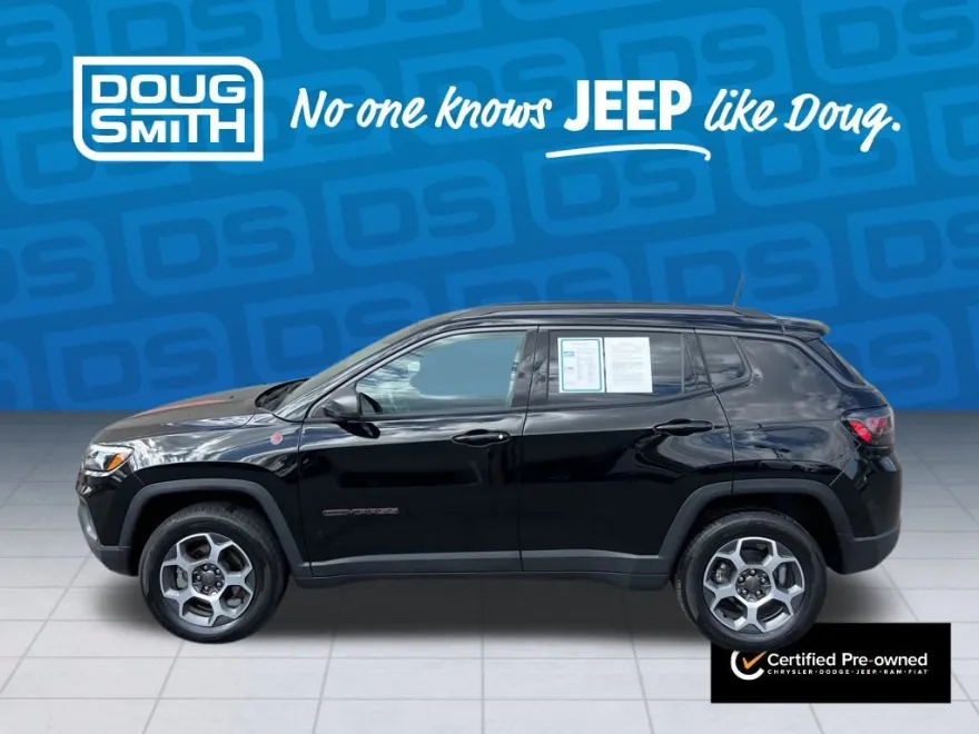 2022 Jeep Compass Trailhawk photo 1