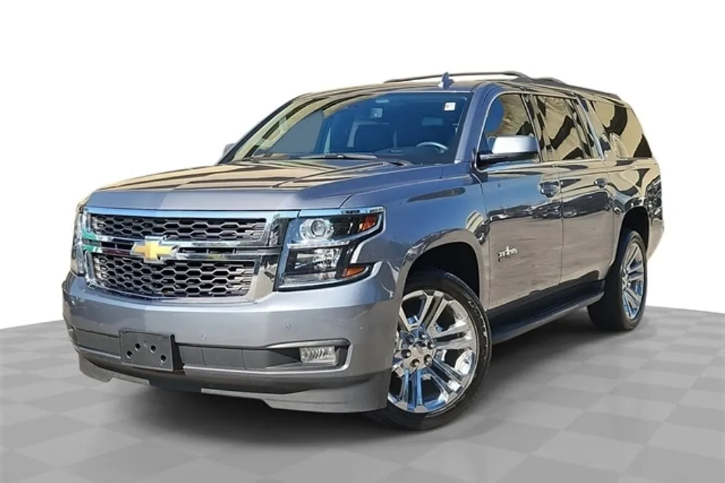 2020 Chevrolet Suburban LT photo 1