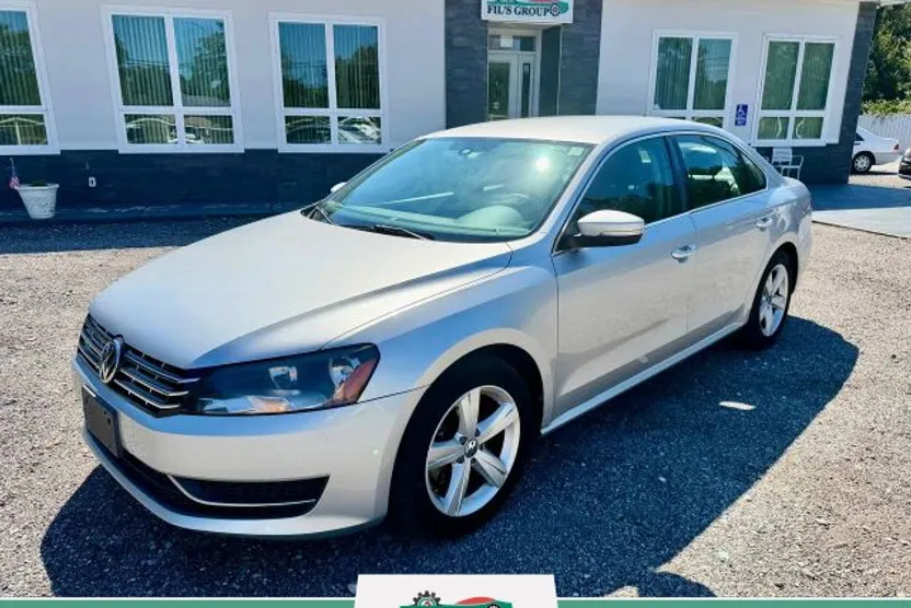 2015 Volkswagen Passat SE photo 1
