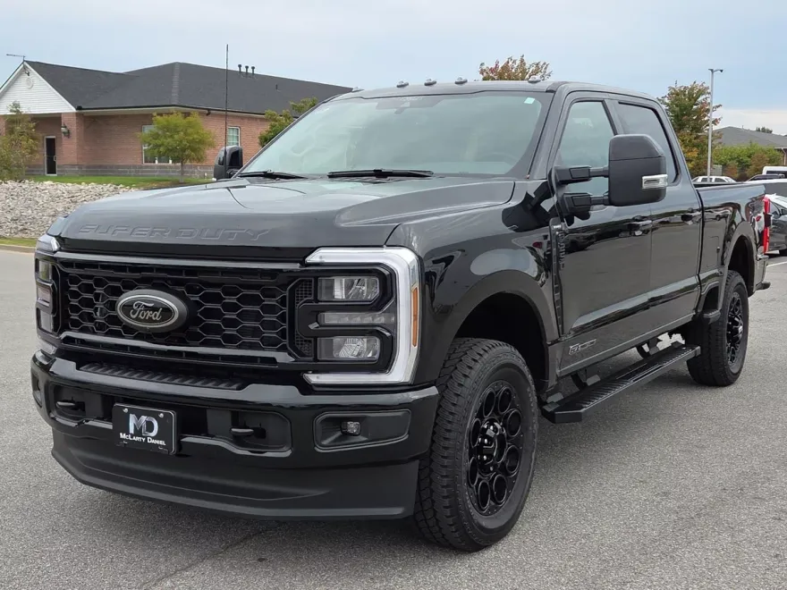 2026 Ford F-250 photo 1
