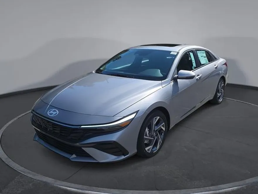 2025 Hyundai Elantra Hybrid Limited photo 1