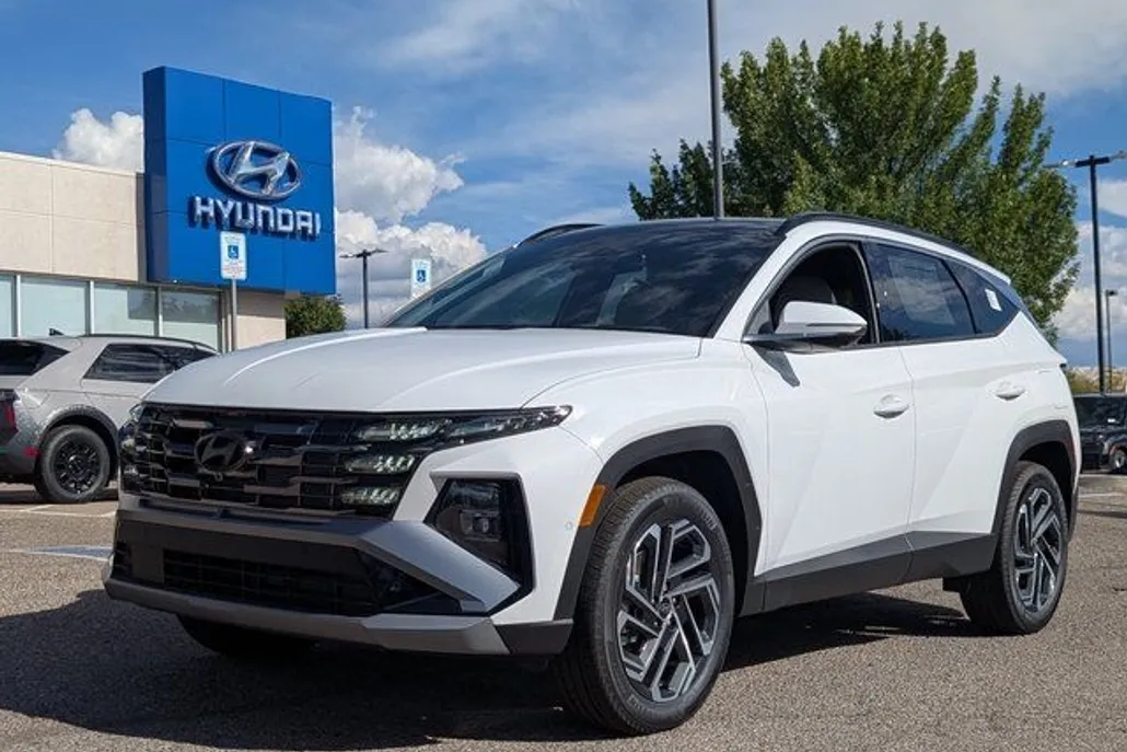 2025 Hyundai Tucson Limited photo 1