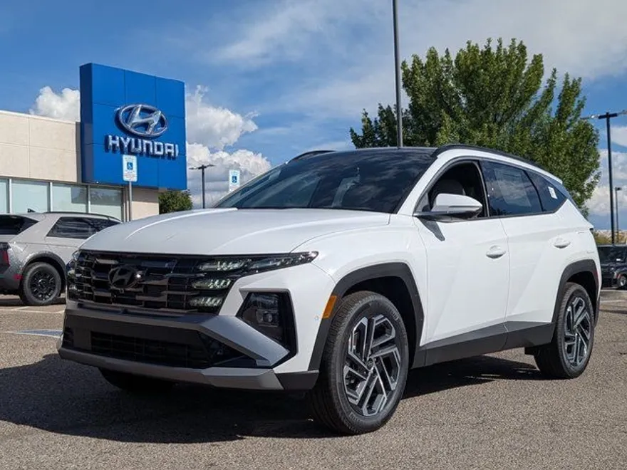 2025 Hyundai Tucson Limited photo 1