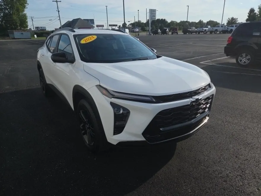 2024 Chevrolet Trax ACTIV photo 1