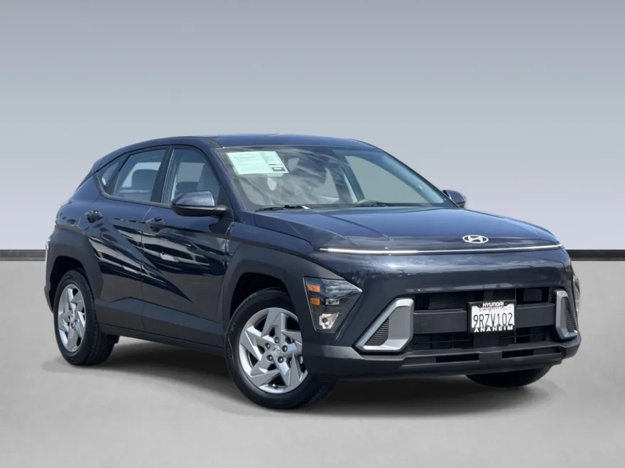 2025 Hyundai Kona SE photo 1
