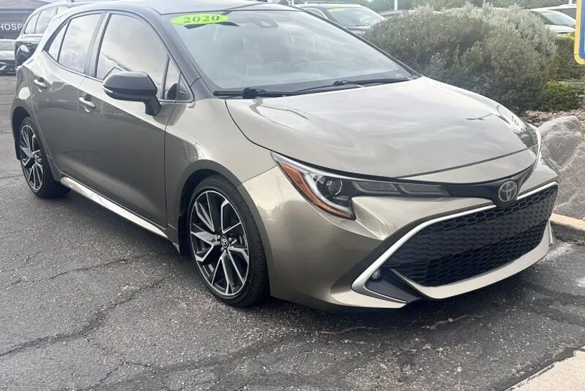 2020 Toyota Corolla XSE photo 1