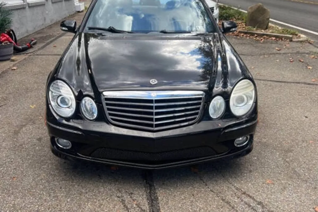 2009 Mercedes Benz E 350 4MATIC photo 1