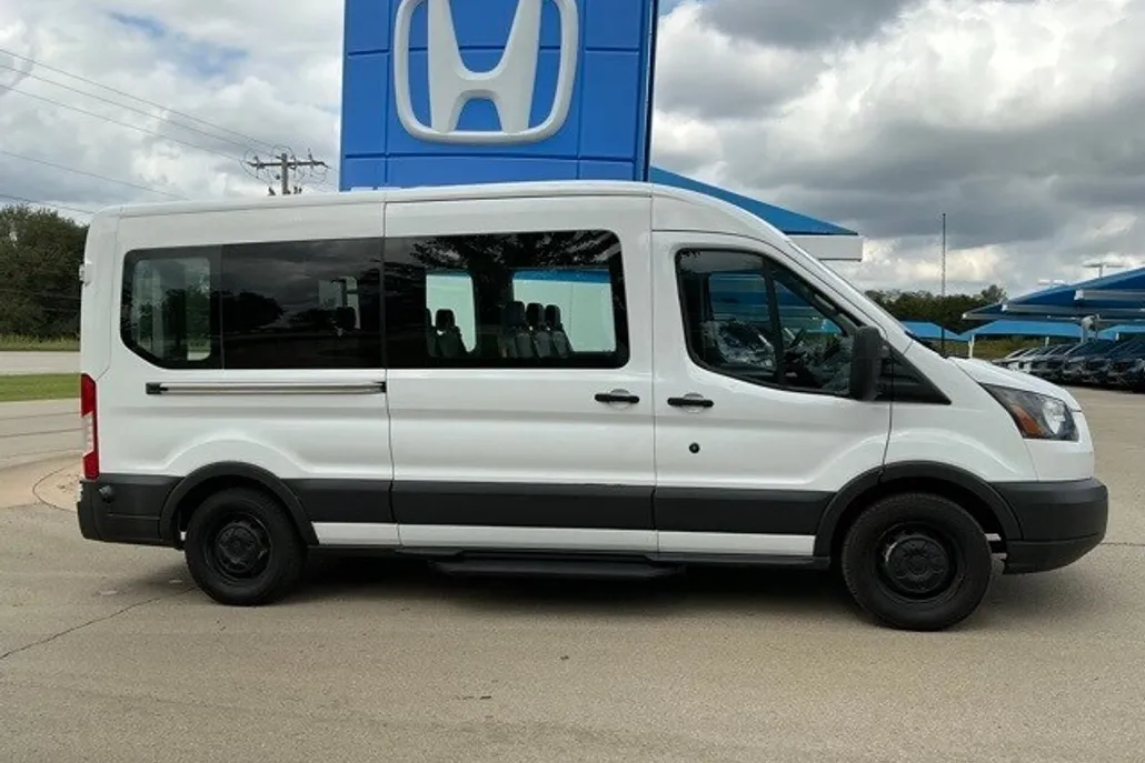 2018 Ford Transit photo 1